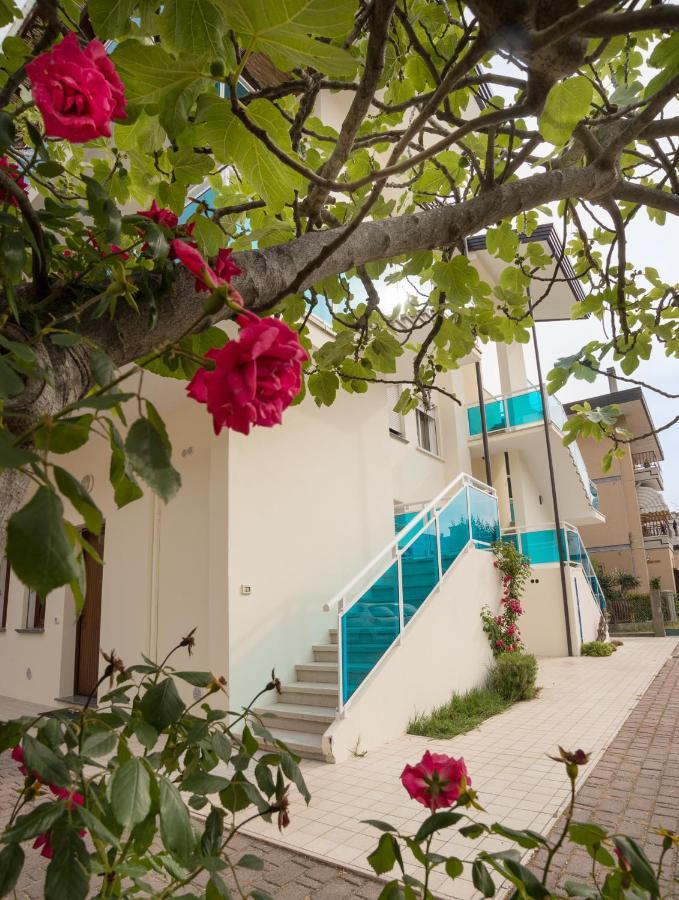Zzznon Attivo Ex Dl5 E Dl6 Apartment Lido di Jesolo Ngoại thất bức ảnh
